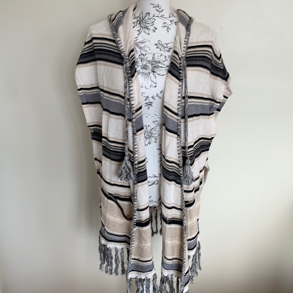 Anthropologie Moth Calexico Hooded Poncho XS/S - Picture 3 of 4